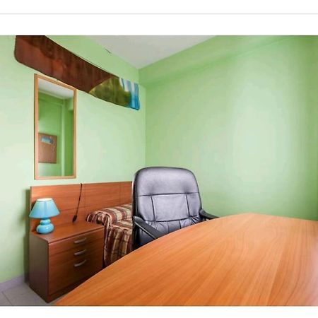 Piso Con Buena Red Wiffi Fibra Optica Alquiler De Habitaciones Σεβίλλη Εξωτερικό φωτογραφία